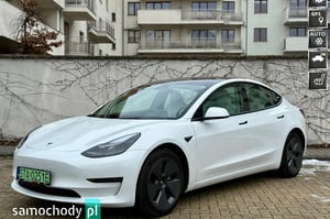 Tesla Model 3 Sedan 2022