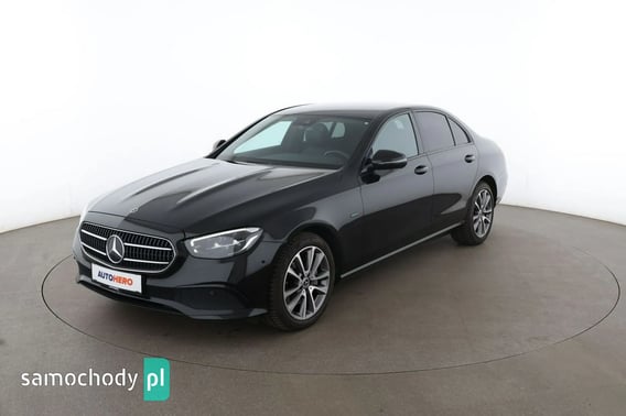Mercedes-Benz E-Klasa Sedan 2021