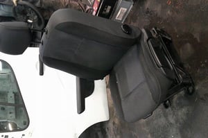 RENAULT MASTER III FOTEL LEWY PRZÓD KIEROWCY Z PODSTAWĄ EU