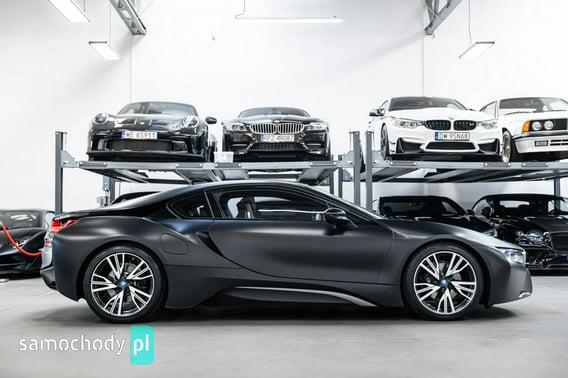 BMW i8 Coupe 2017
