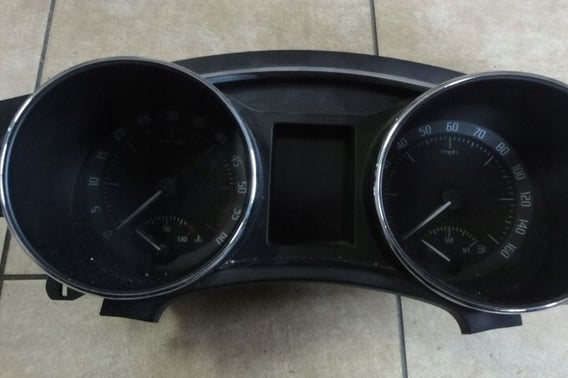 SKODA SUPERB II LICZNIK ZEGAR 3T290941K/3T2920941D
