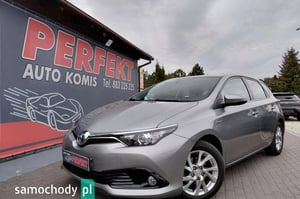 Toyota Auris Hatchback 2015