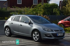 Opel Astra Hatchback 2014