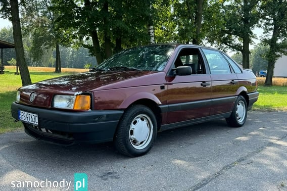 Volkswagen Passat Sedan 1992