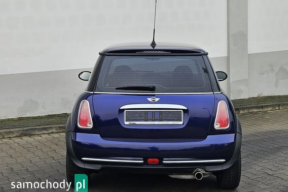 Mini Cooper Hatchback 2005