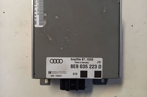 AUDI A4 B7 WZMACNIACZ 8E9035223D