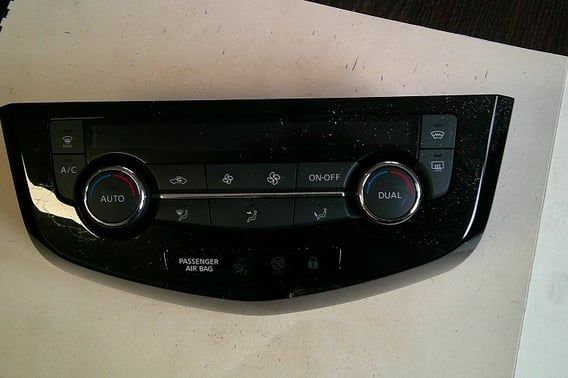 NISSAN QASHQAI J11 PANEL KLIMATYZACJI 275004EA1A