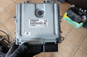 VOLVO XC60 I LIFT MODUŁ STEROWNIK SILNIKA 31336983