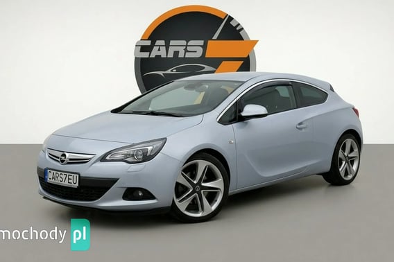 Opel Astra Hatchback 2011