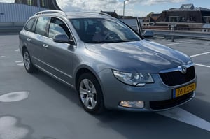 Skoda Superb Kombi 2010
