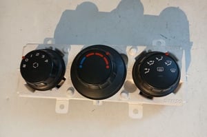 RENAULT MASTER III PANEL NAWIEWU I KLIMATYZACJI 275700007R