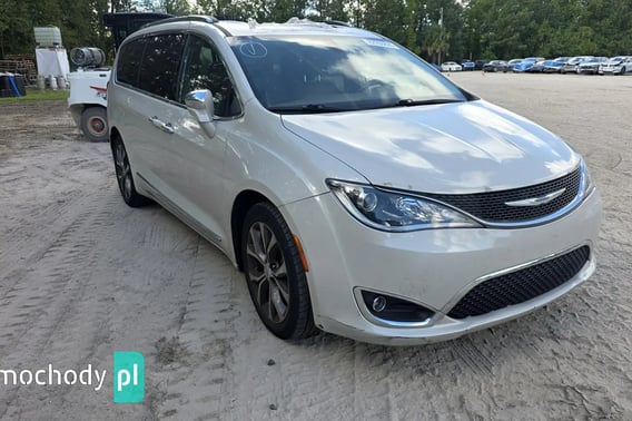 Chrysler Pacifica Minivan 2017