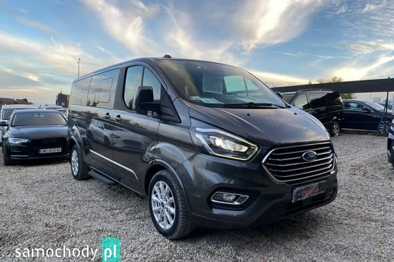Ford Tourneo Custom Minivan 2022