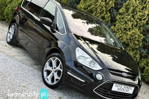 Ford S-Max Minivan 2013