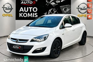 Opel Astra Hatchback 2015