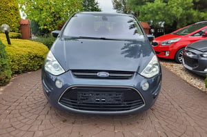 Ford S-Max Minivan 2010