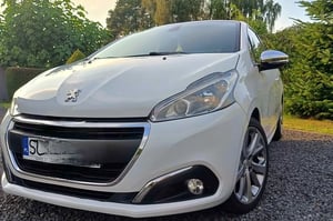 Peugeot 208 Hatchback 2013