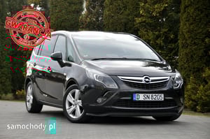 Opel Zafira Minivan 2015