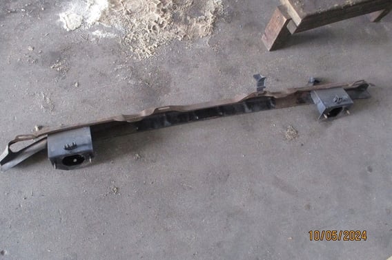 OPEL VIVARO B TRAFIC III BELKA POD ZDERZAK TYŁ