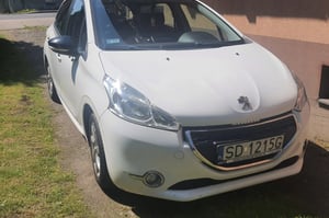 Peugeot 208 Hatchback 2012