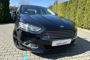 Ford Fusion Sedan 2016