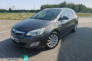 Opel Astra Kombi 2012