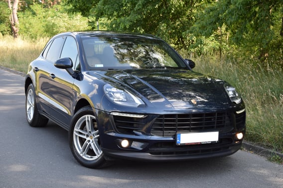 Porsche Macan SUV 2016