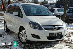 Opel Zafira Minivan 2013