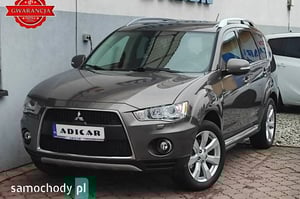 Mitsubishi Outlander SUV 2011
