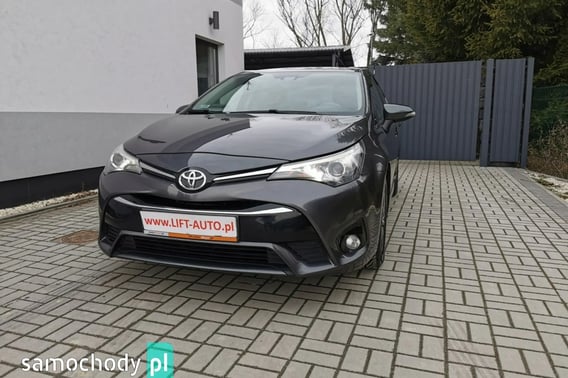 Toyota Avensis Sedan 2015