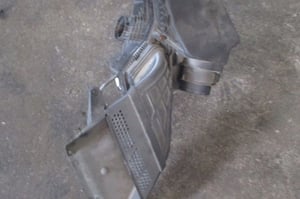 AUDI A4 B8 2,0TDI OBUDOWA FILTRA POWIETRZA