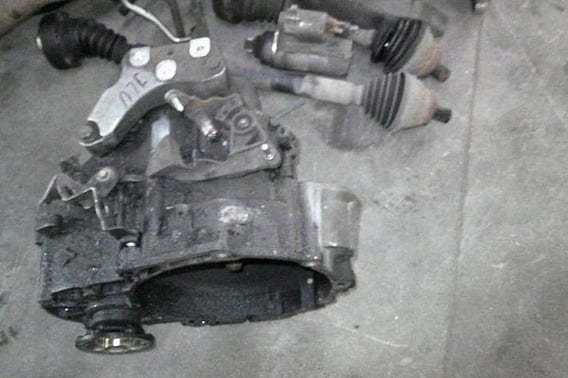 VW PASSAT B6 2,0TDI SKRZYNIA BIEGÓW JLU