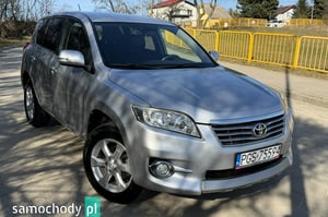 Toyota RAV4 SUV 2011