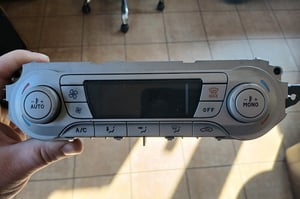 FORD KUGA MK1 PANEL NAWIEWU I KLIMATYZACJI 7M5T18C612CK