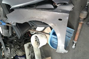 MAZDA 3 BK BŁOTNIK PRZÓD LEWY