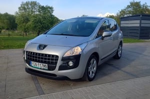 Peugeot 3008 Crossover 2010