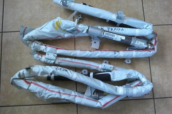 MITSUBISHI OUTLANDER III LIFT  KURTYNA P/L 7030A362 7030A361