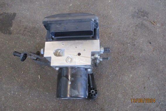 BMW E60 LIFT POMPA ABS 6783360-02