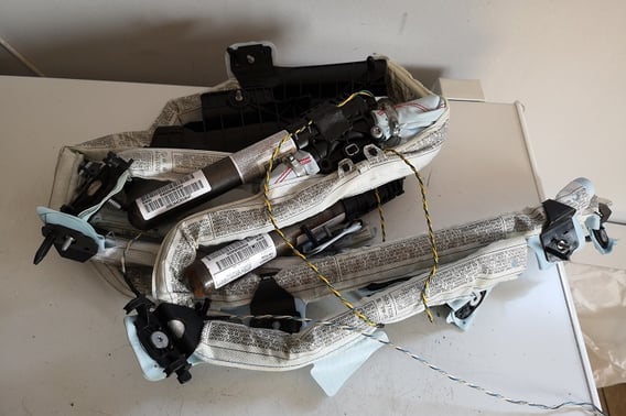BMW E87 LIFT KURTYNA PRAWA 85695648409S LEWA 846956483090