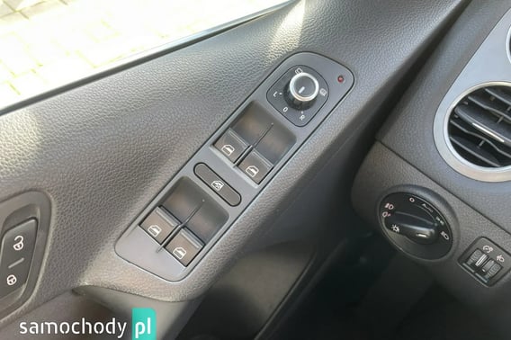 Volkswagen Tiguan SUV 2010
