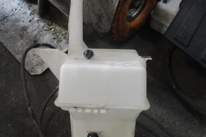 HYUNDAI I40 ZBIORNICZEK SPRYSKIWACZY 98610-3Z001