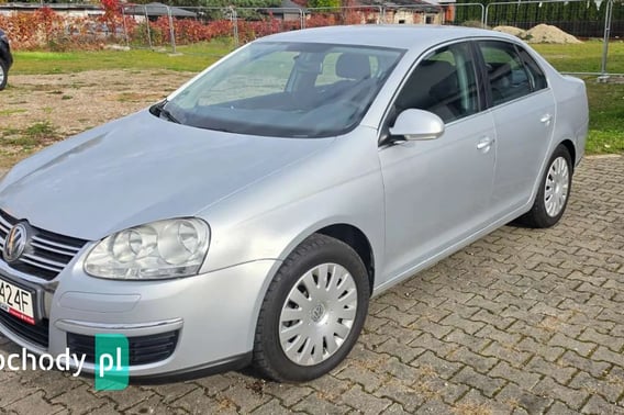 Volkswagen Jetta Sedan 2005