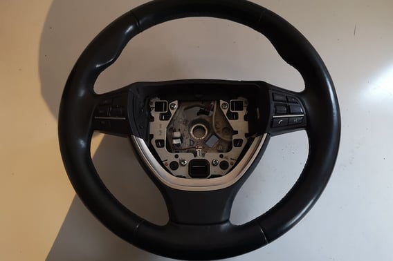 BMW F10 KIEROWNICA MULTIFUNKCYJNA SKÓRA
