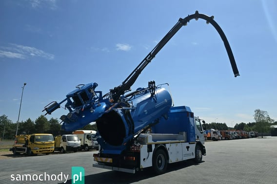 Renault WUKO RIVARD do zbierania odpadów płynnych separatorów Ciężarowe 2003