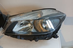 MERCEDES W176 A KLASA LAMPA PRZEDNIA LEWA A1768203861KZ EU