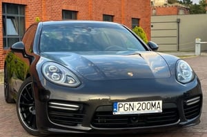Porsche Panamera Sedan 2015