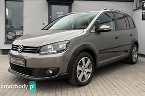 Volkswagen Touran Minivan 2011