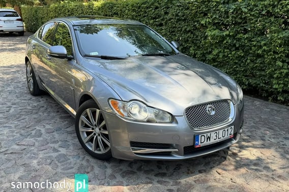 Jaguar XF Sedan 2011