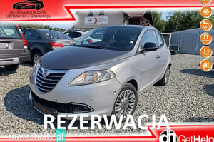 Lancia Ypsilon Hatchback 2011