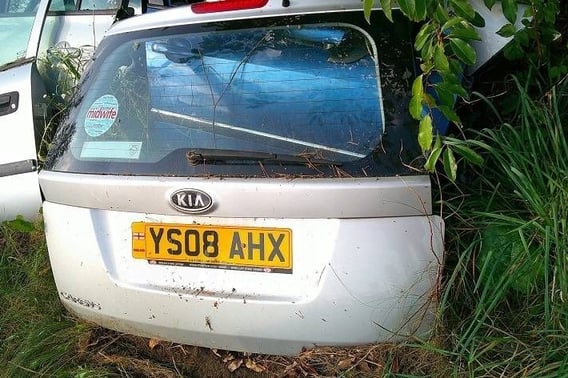 KIA CARENS III KLAPA TYŁ BAGAŻNIKA
